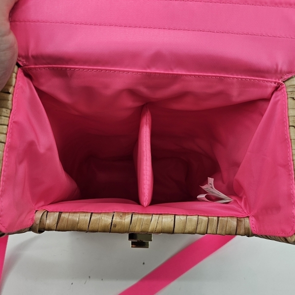 LILLY PULITZER Cheek To Cheek Wicker Wine Carrier with Strap Multi-color/ Pink - Picture 9 of 10